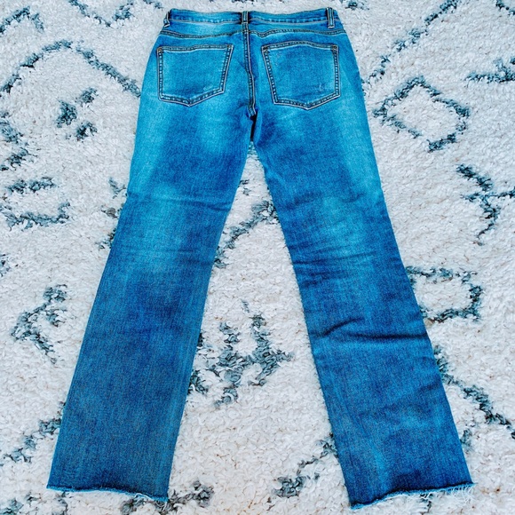 High Waist Stretchy Straight-legged Jeans - Picture 3 of 4